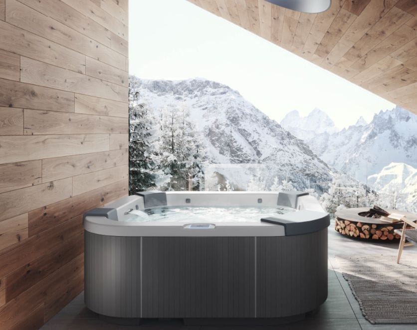 Using your hot tub in winter – it’s recommended!