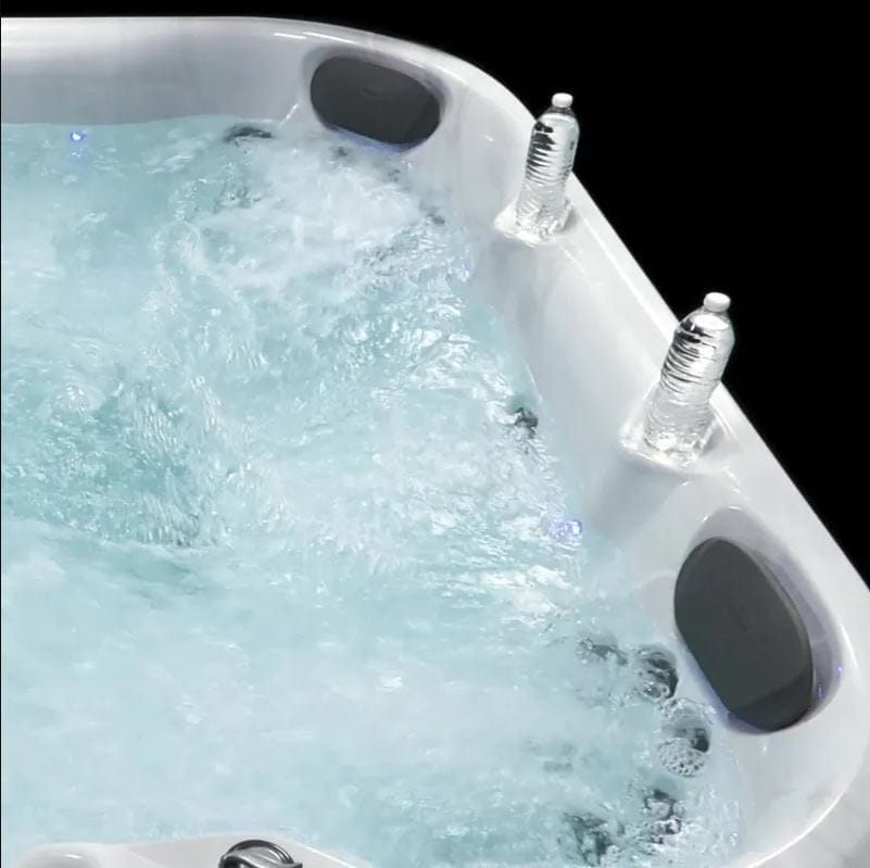 New_2024_Jacuzzi_J-200 collection_Drinks Holders | Oyster Pools New_2024_Jacuzzi_J-200 collection_Drinks Holders